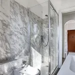 דירה Joivy Delightful Flat With Balcony
