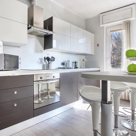 Joivy Delightful Flat With Balcony 公寓