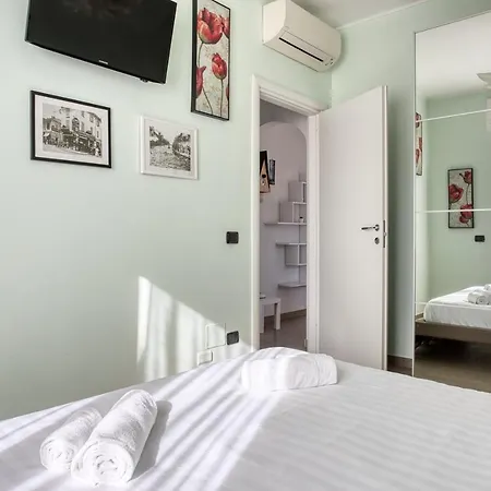 Joivy Delightful Flat With Balcony Milán