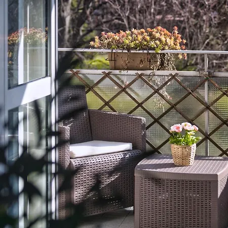 Joivy Delightful Flat With Balcony